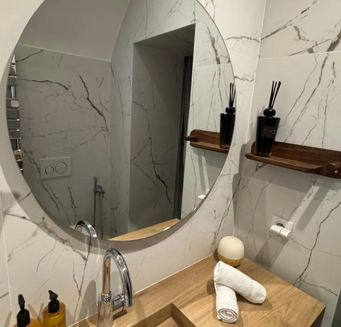 Le Loft Mentonnais Apartment