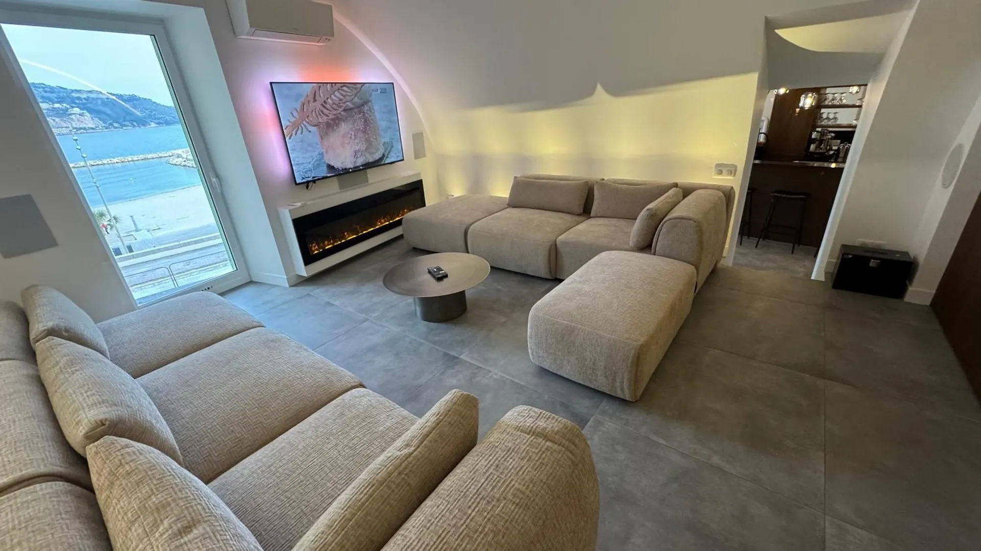 Le Loft Mentonnais Apartment