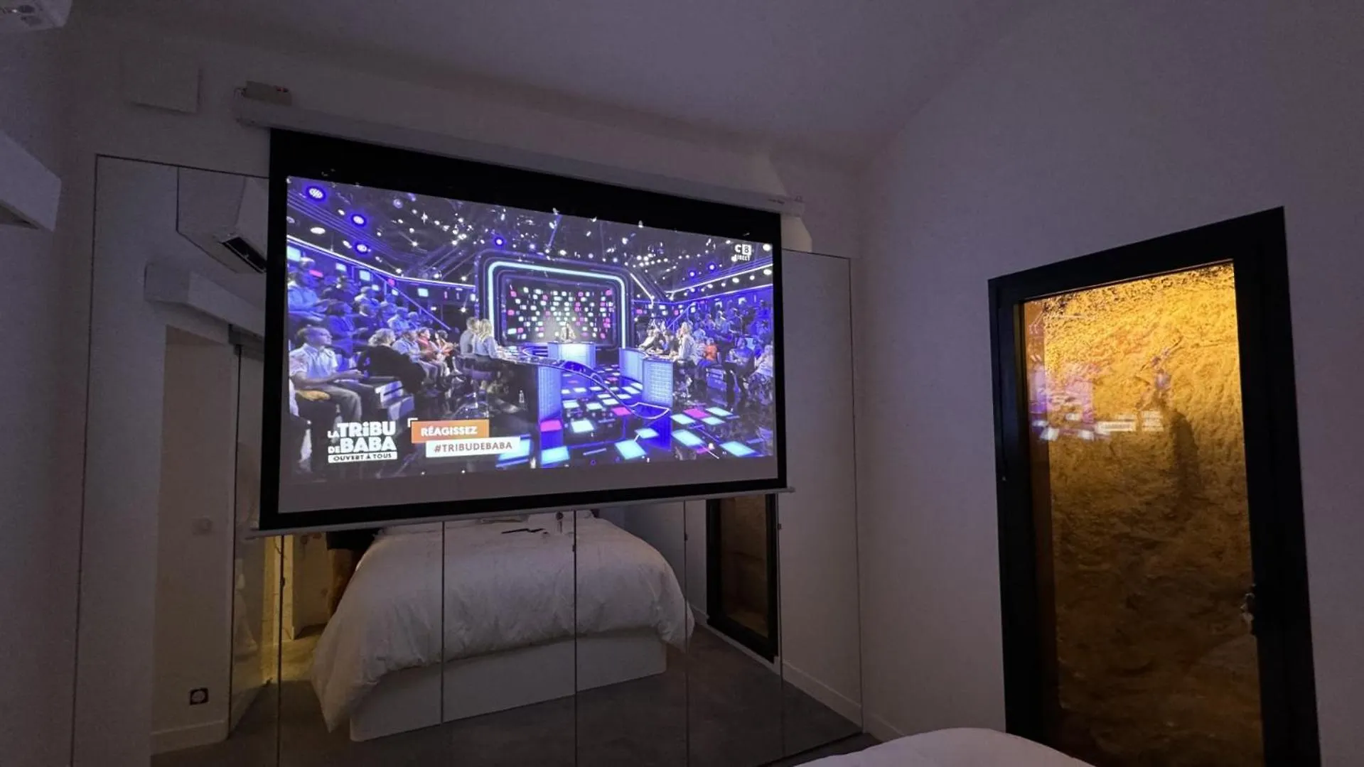 Le Loft Mentonnais Apartment